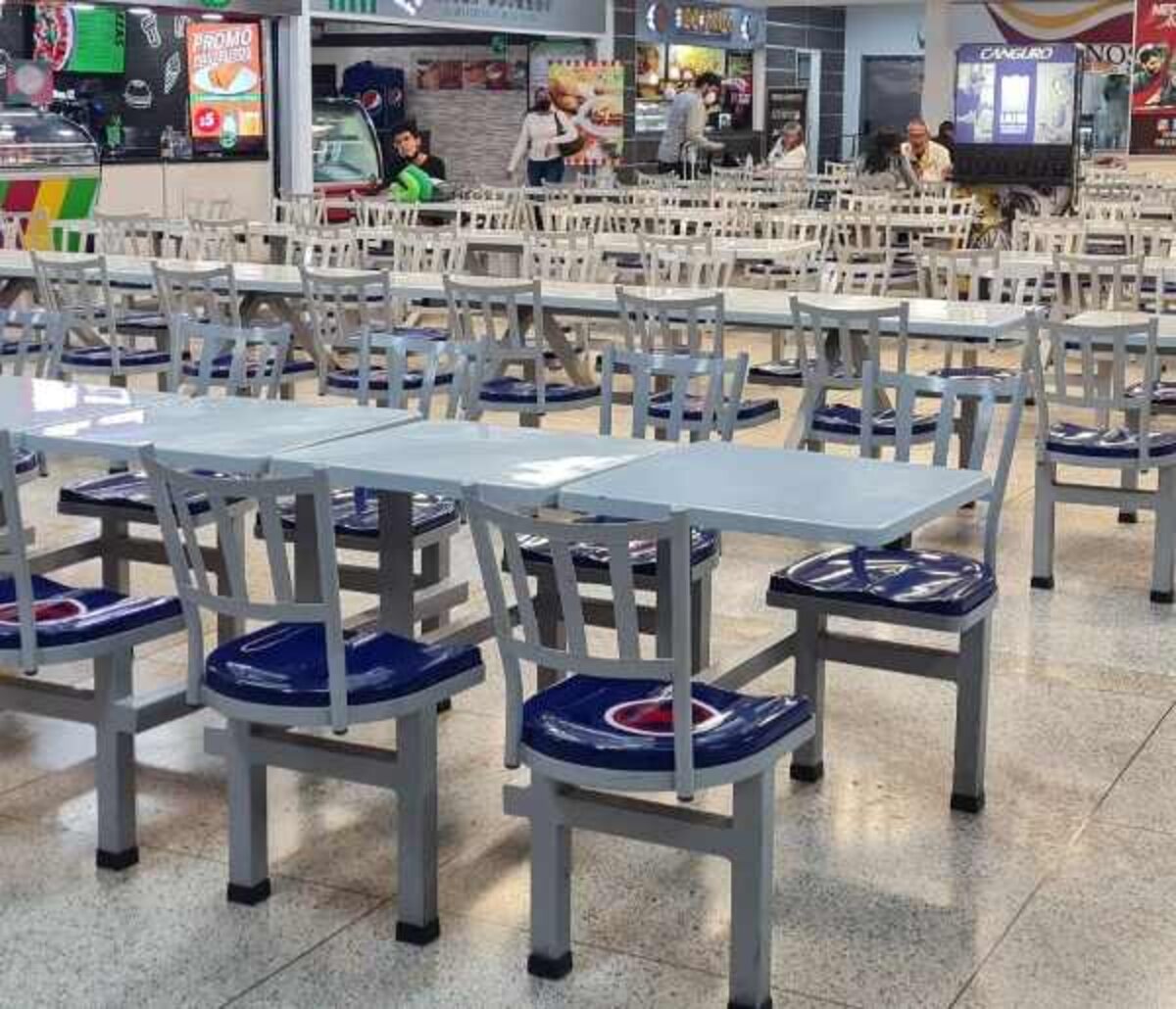 Mall food court by M4